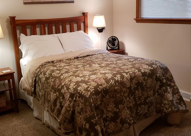 Full size bedroom.