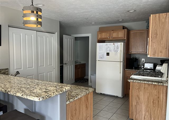 Full kitchen.
