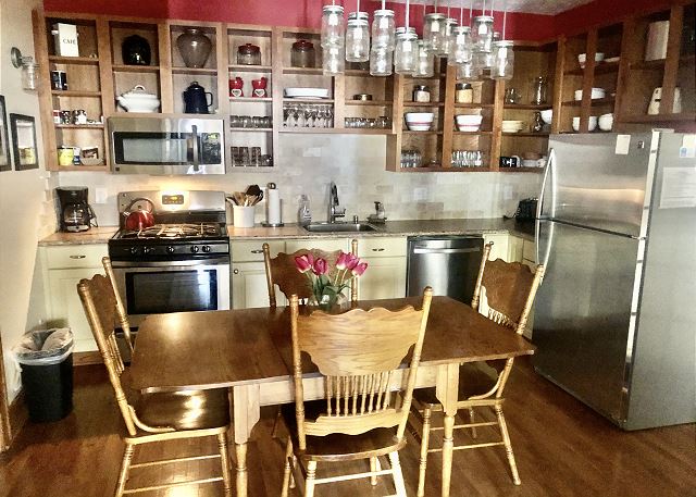 Fully equipped, cooking basics, dishware & flatware, dishwasher, microwave, toaster, drip coffee maker, trash bags, paper towels.
