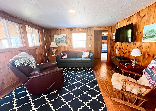 Living/sitting area off the kitchen.