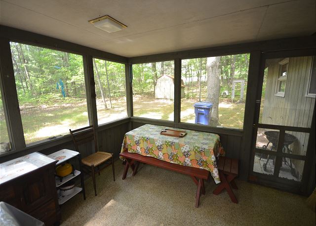 Screened in porch for outdoor dining