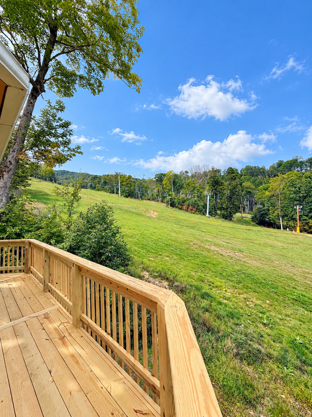 Slopesider 11 Ski-In Ski-Out Home with view and deck | Photo 4