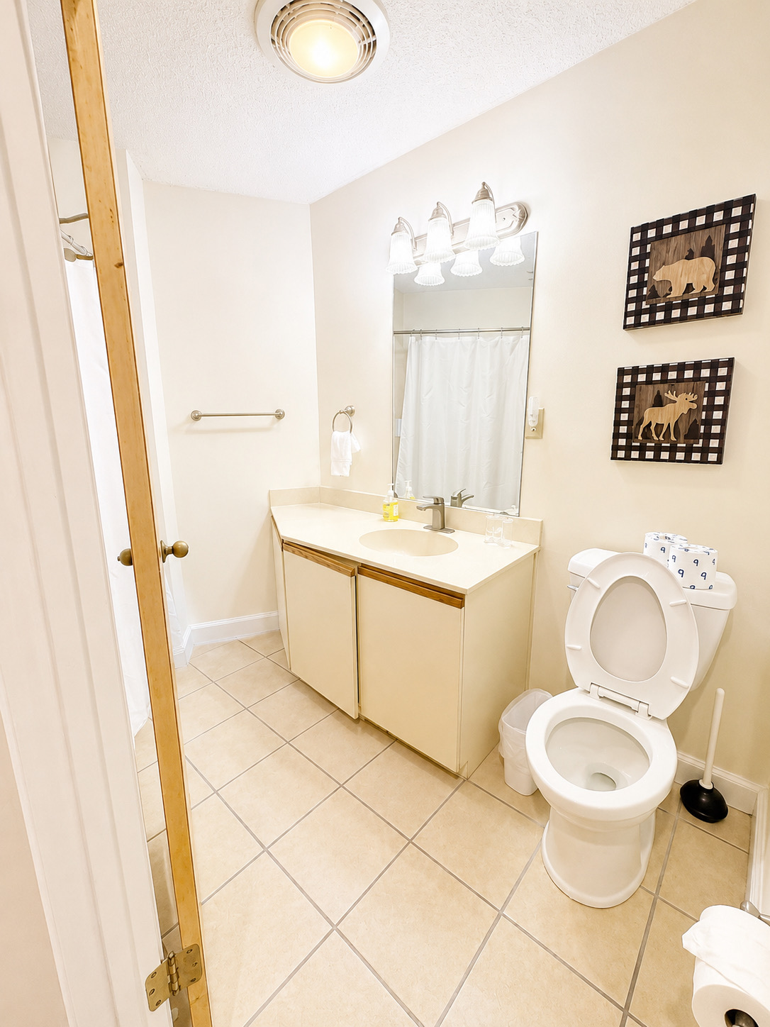Beech Haven | Ski-In/Out - Sauna - Sleeps 18 | Photo 25