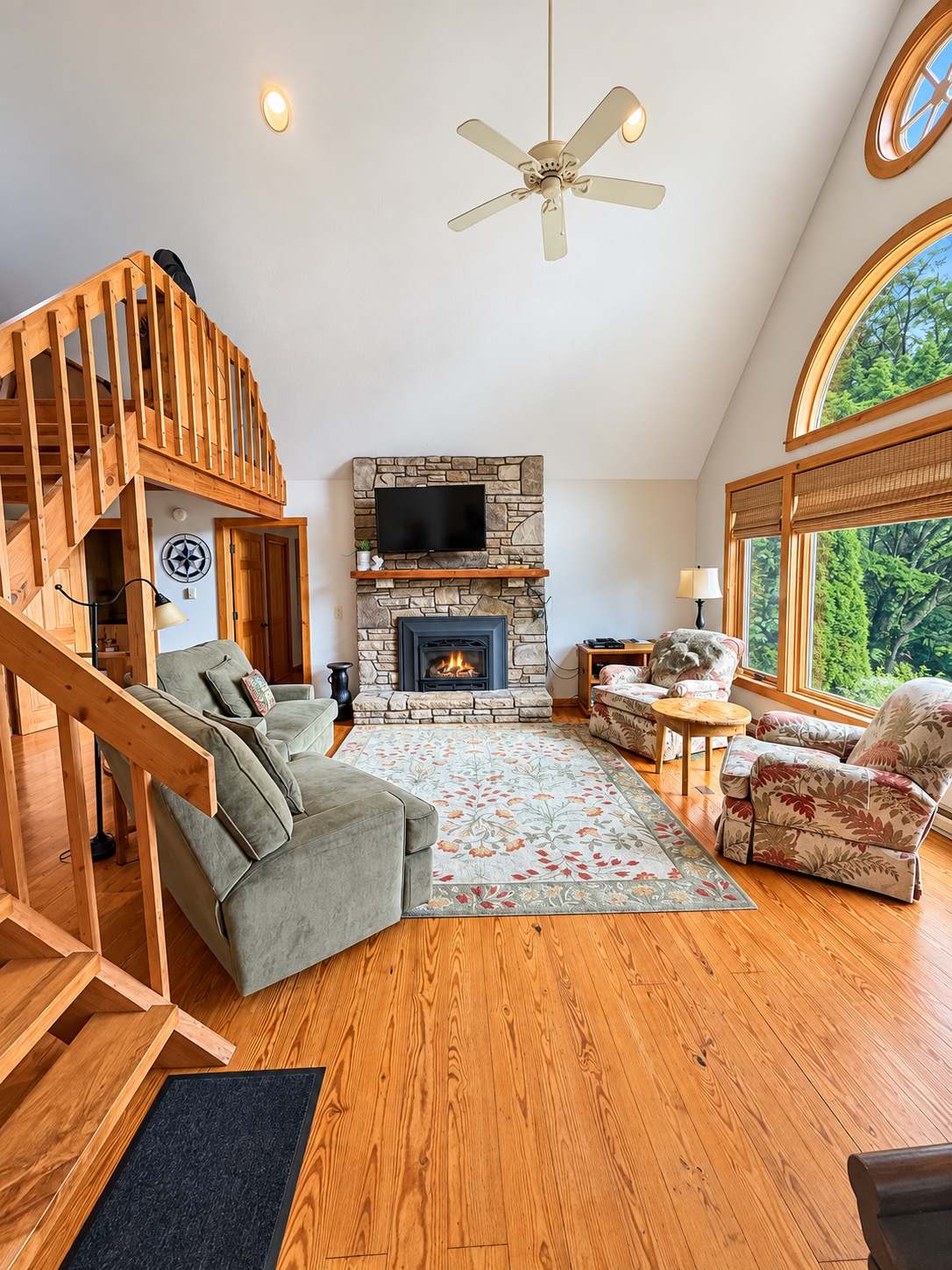 Tranquility House | Hot Tub - Views - Fireplace | Photo 13