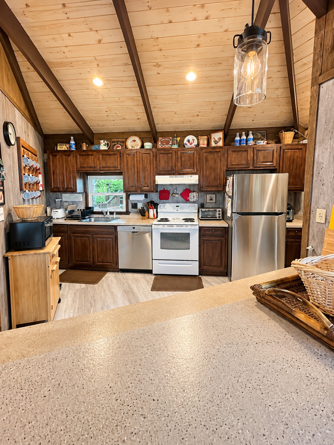 Beech Nutz - mountain view, deck and wood burning fireplace | Photo 7