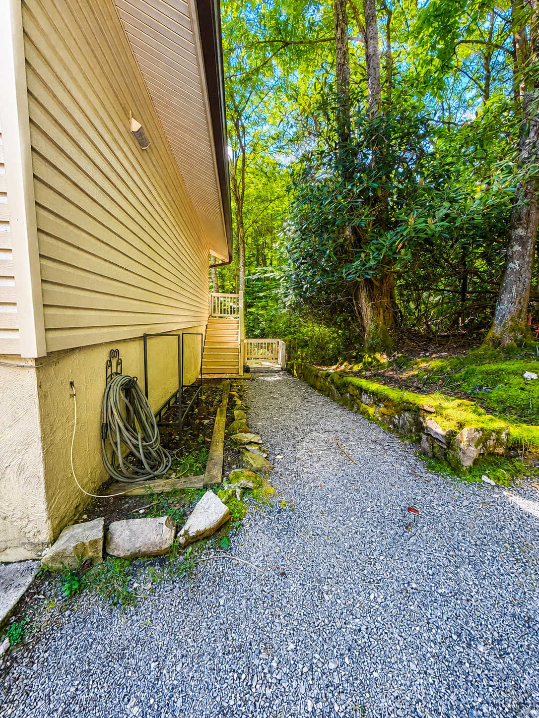 Creekside Perch - Relax - Unwind - Creekside | Photo 5