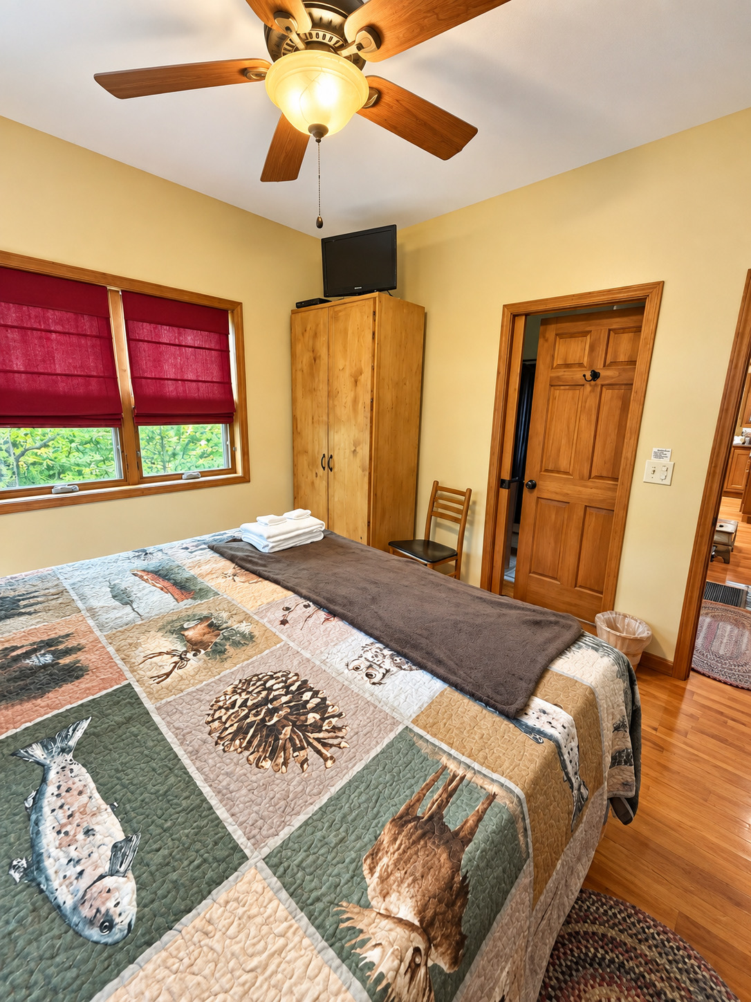 Eagle Rock - Hot Tub, Firepit, Gas Fireplace, Rec Room | Photo 11
