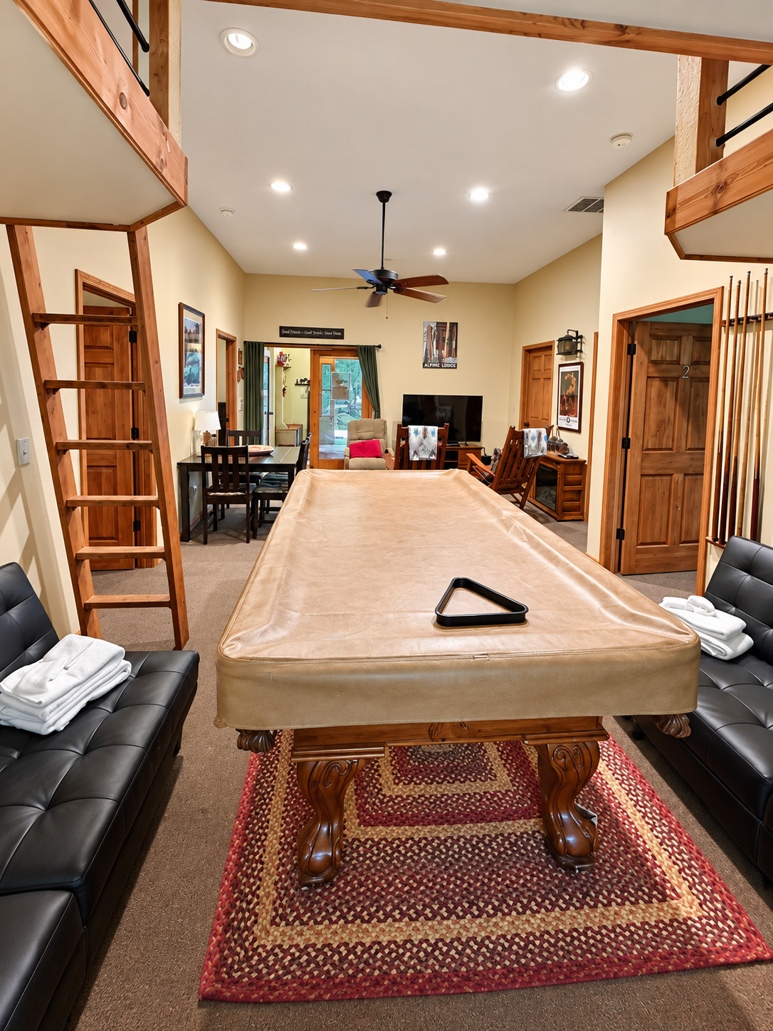 Eagle Rock - Hot Tub, Firepit, Gas Fireplace, Rec Room | Photo 24