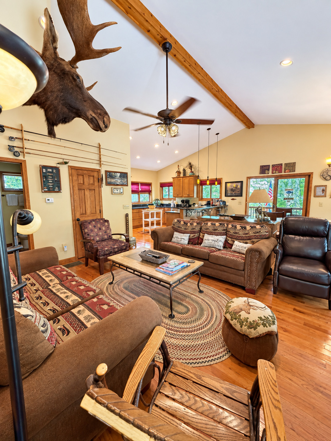 Eagle Rock - Hot Tub, Firepit, Gas Fireplace, Rec Room | Photo 5