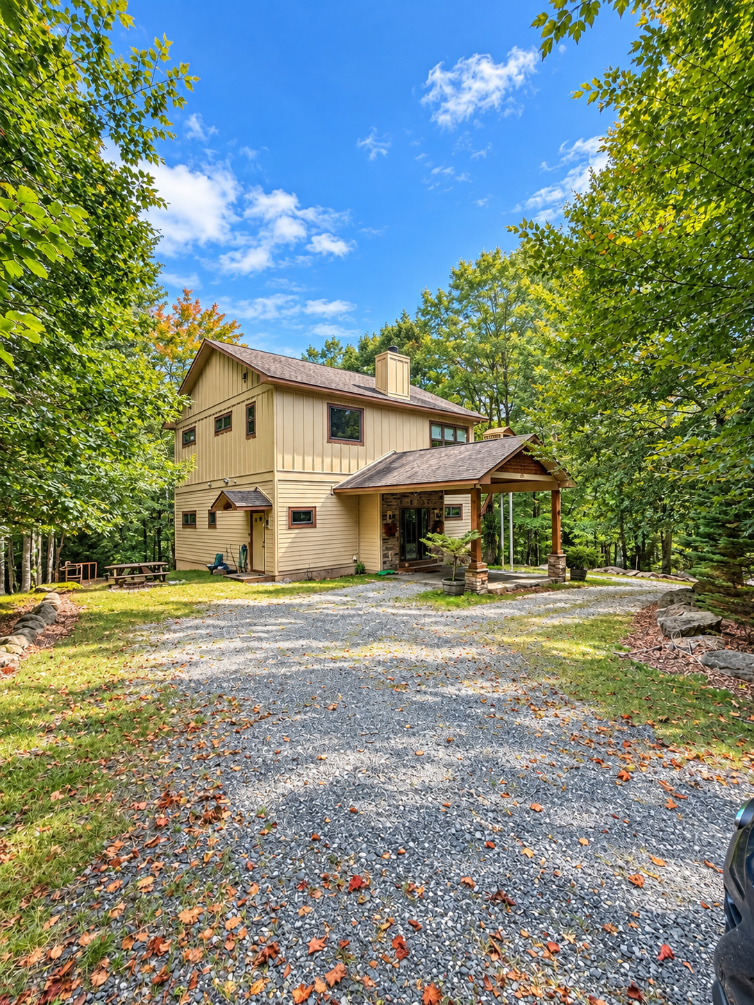 Eagle Rock - Hot Tub, Firepit, Gas Fireplace, Rec Room