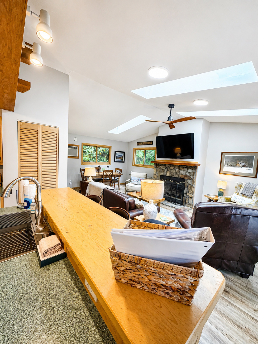 Happy Ours - Fire Pit, Deck, Community Pool (Summertime) | Photo 13