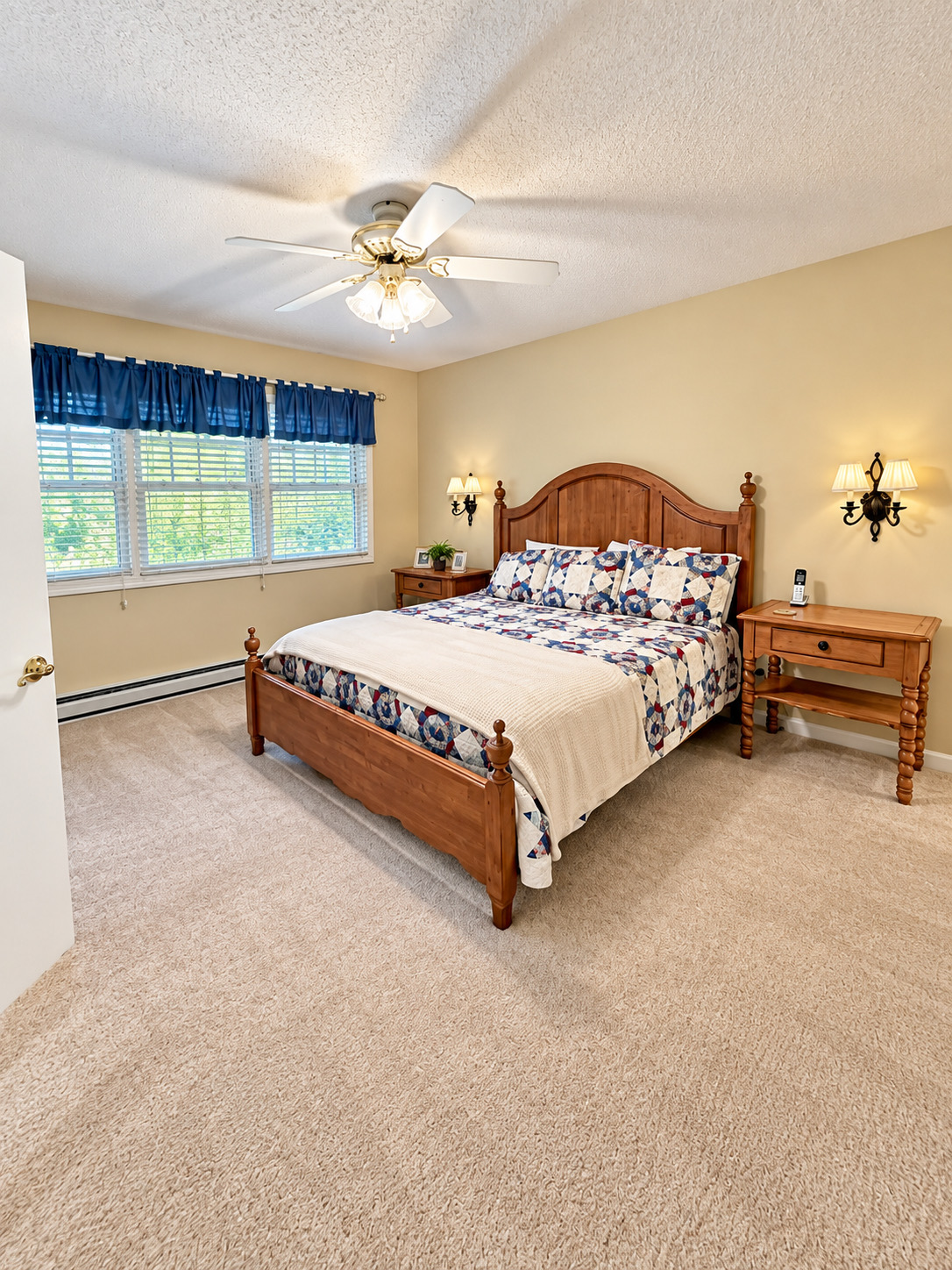 Lakeledge Hideaway - Covered Decks, Located on Beech Mountain | Photo 13