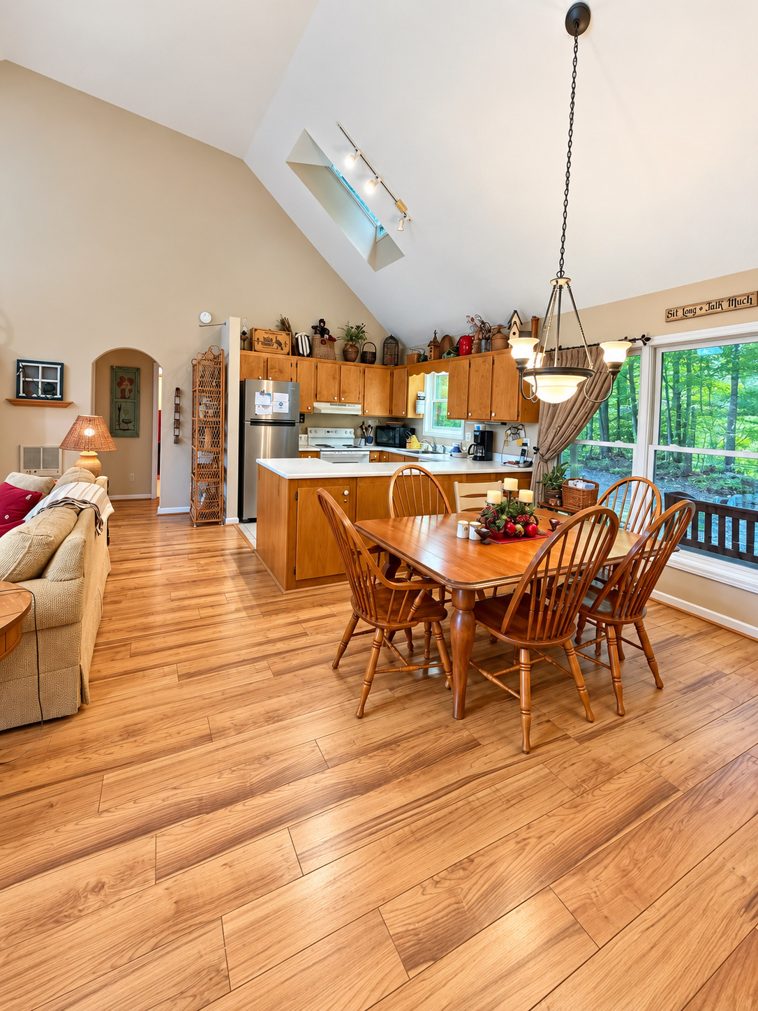 Lakeledge Hideaway - Covered Decks, Located on Beech Mountain | Photo 15
