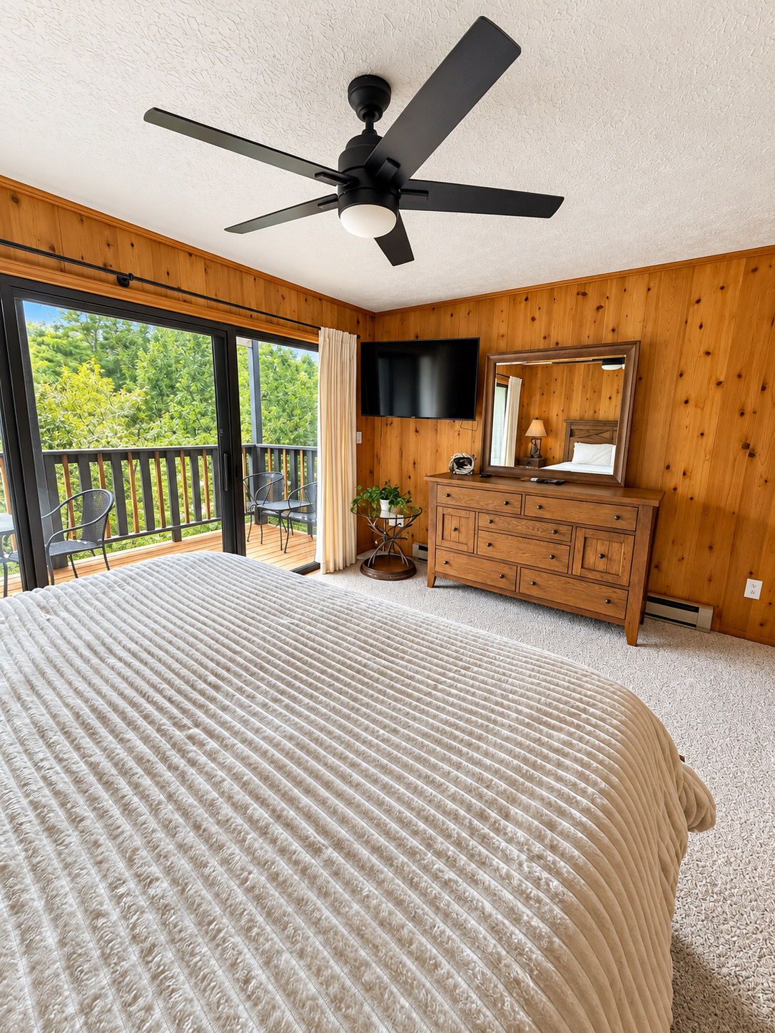 Ski Side Retreat - Walk to Slopes, Gas Fireplace, Close to Town | Photo 26
