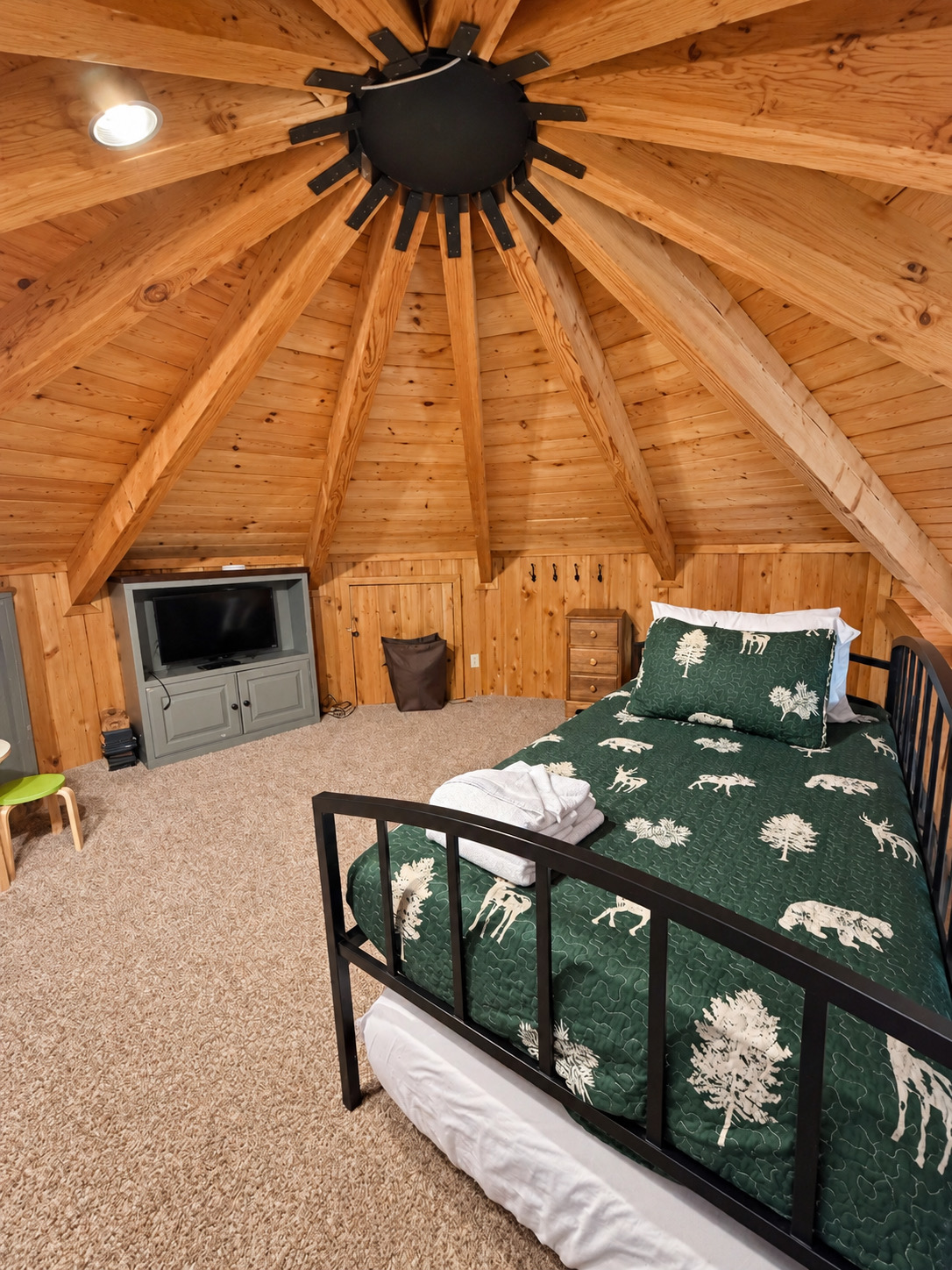 The Tree House with private hot tub, walk to slopes, and pet friendly | Photo 16