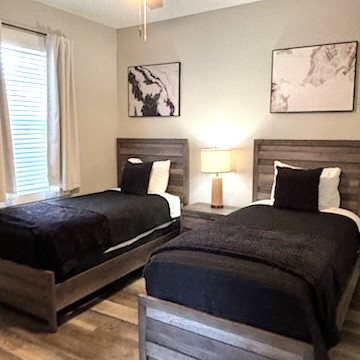 Immaculate Myrtlewood | Photo 26