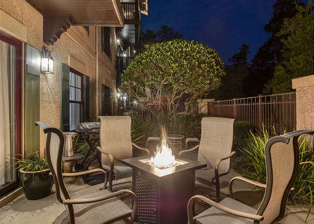 5113 luxury condo-courtyard-BBQ- heated pool & hot tub-beach