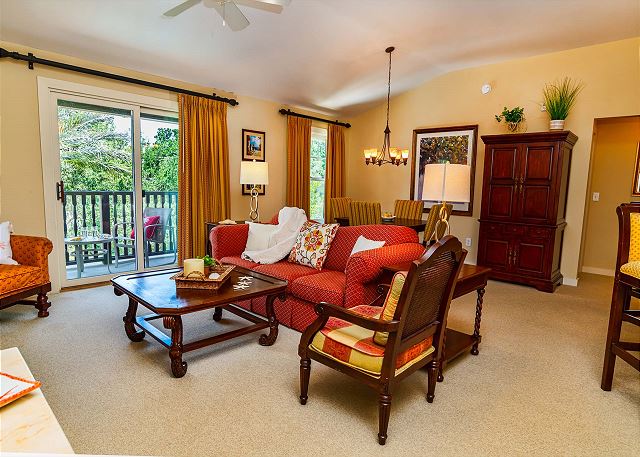 1BR Pool-Hot Tub - Sleeps 4 - long or short stays ok - private balcony