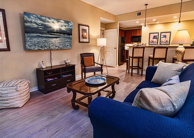 2BR w/ balcony-no carpet-full kitchen-W/D-cable-community pool-hot tub