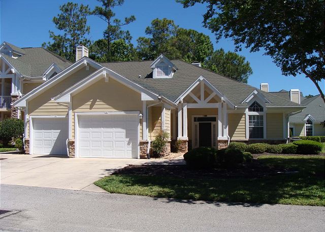 4-BDR sleeps 8 -preserve views-easy walk to pool-hot tub -near beaches!