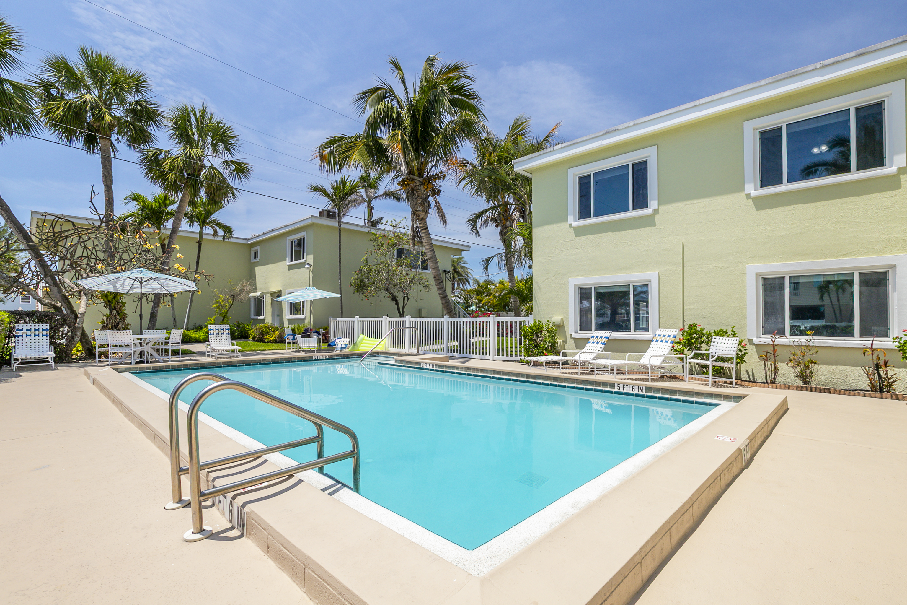 Palm Cay 5