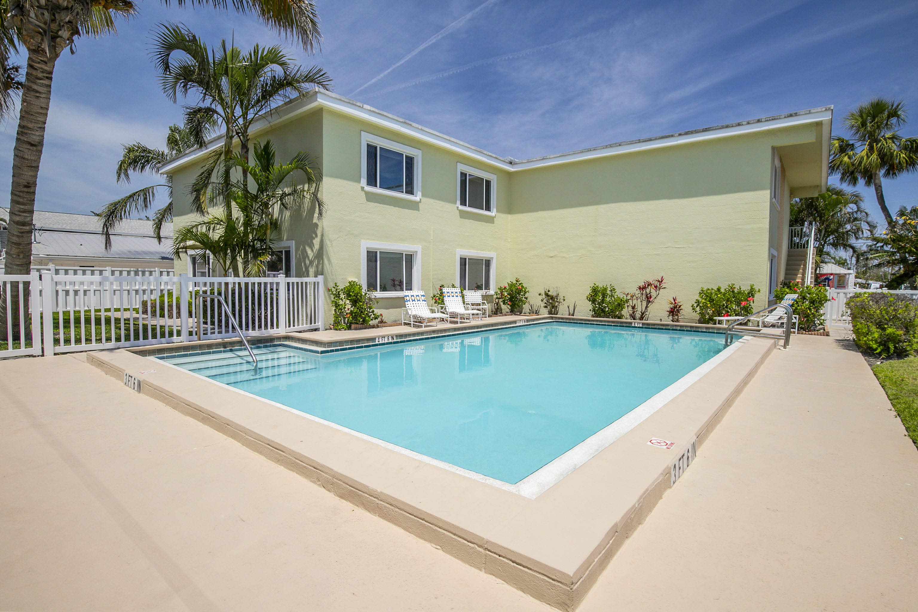 Palm Cay 5