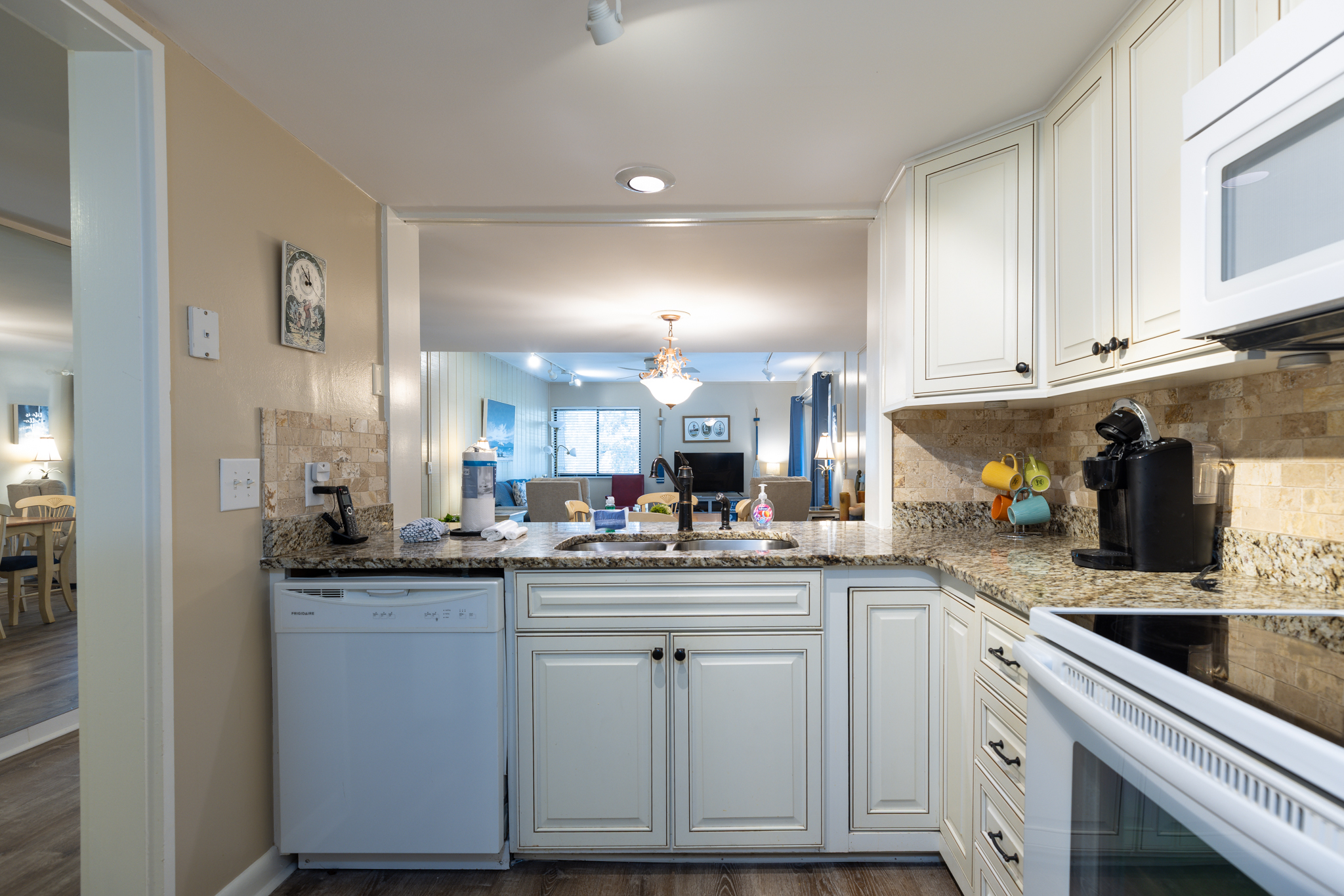 473 Plantation Club | Photo 9