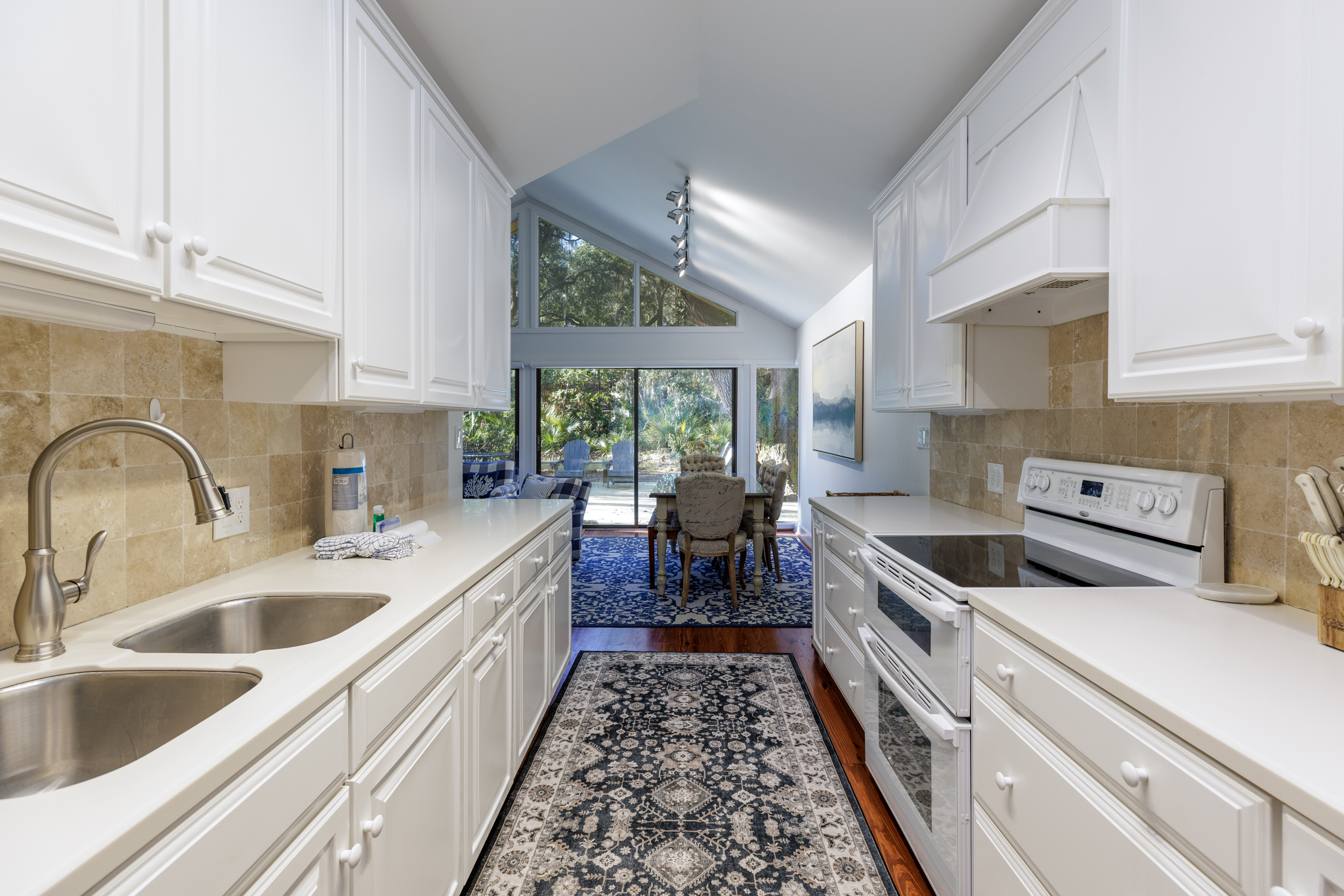 12 Dewberry | Photo 14