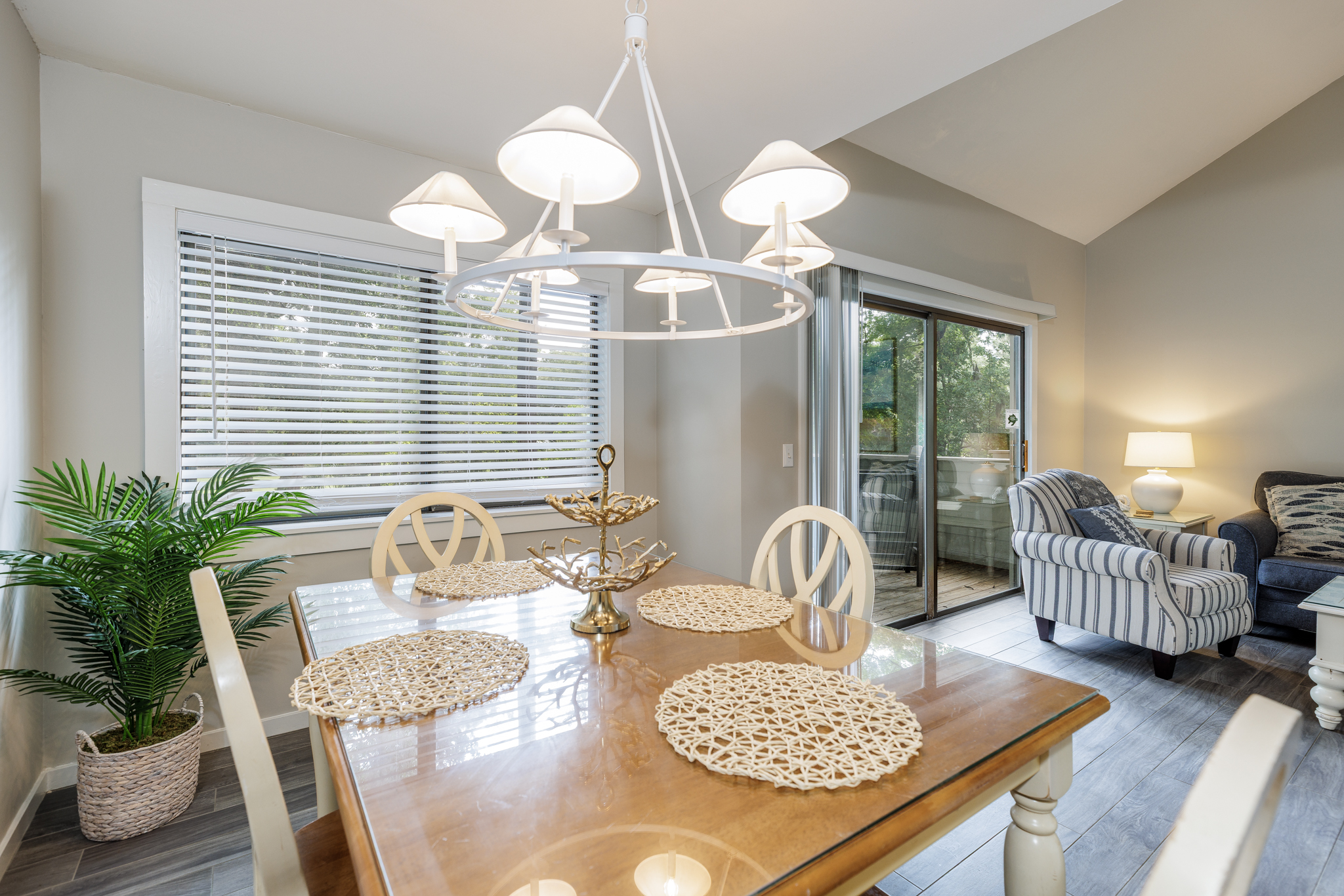 2354 Racquet Club Villas | Photo 5