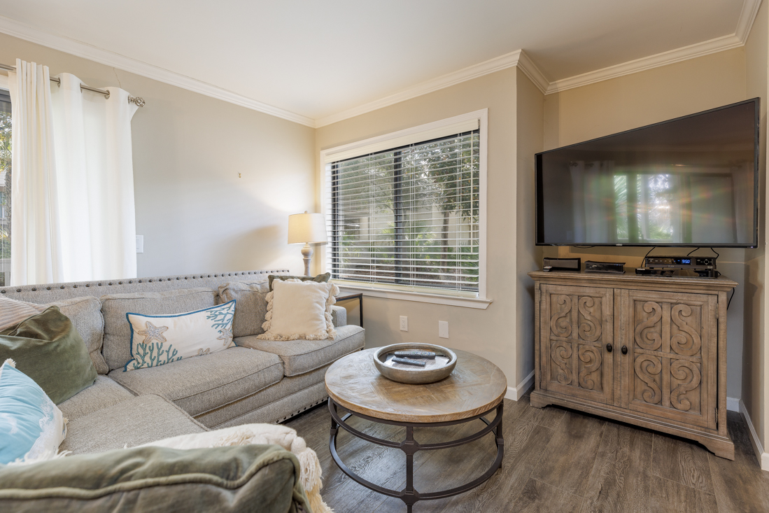 53 Forest Gardens | Photo 3