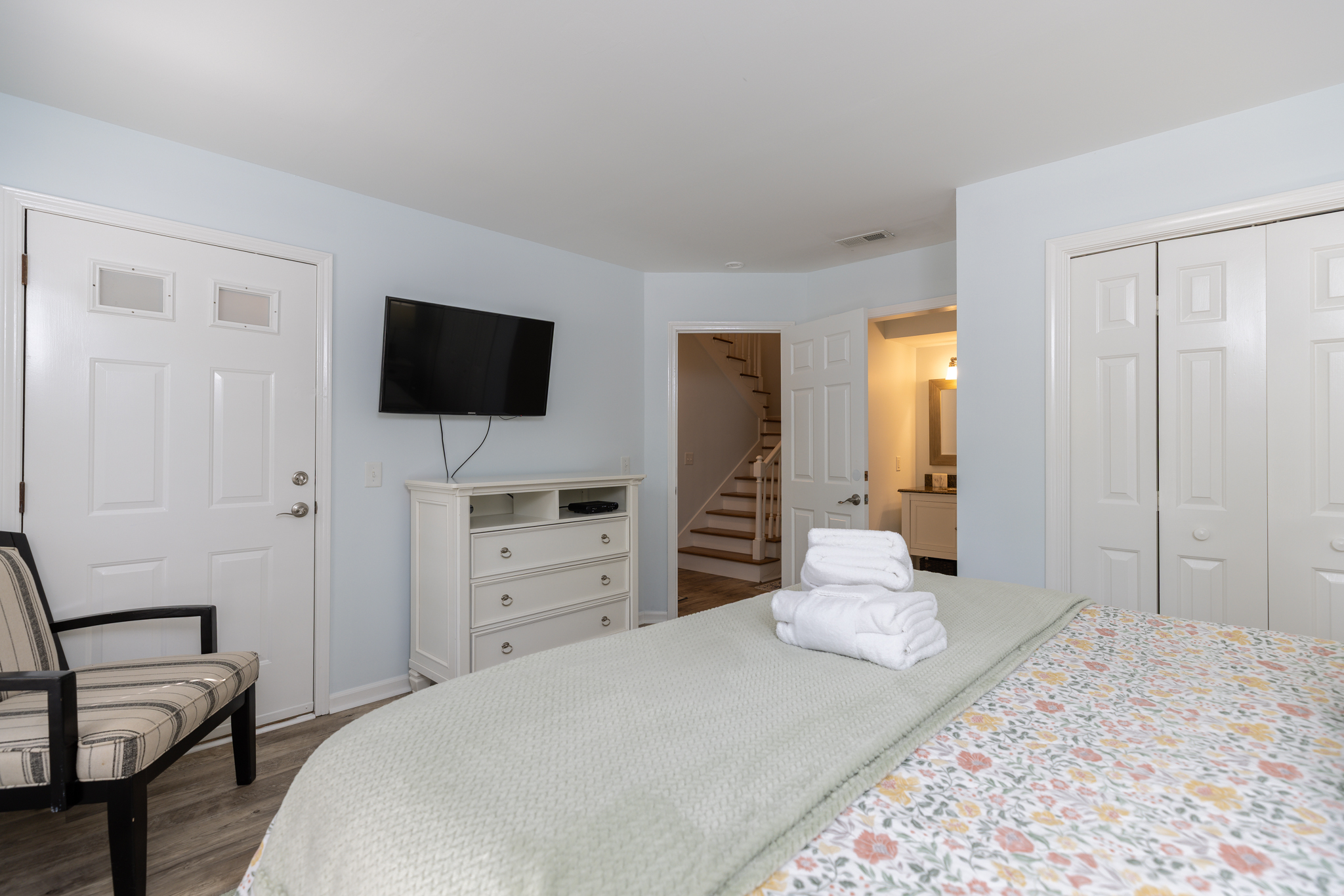 24 The Cottages | Photo 12