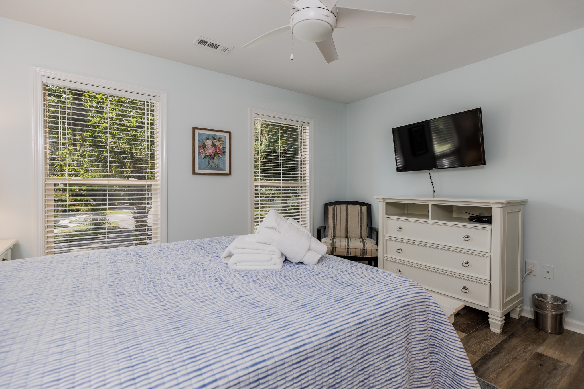 24 The Cottages | Photo 15