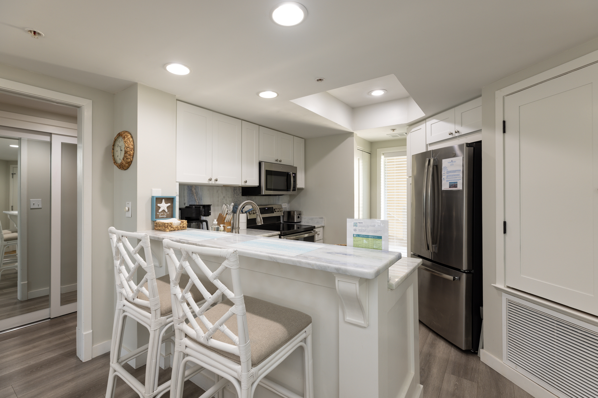 407 Barrington Arms | Photo 10