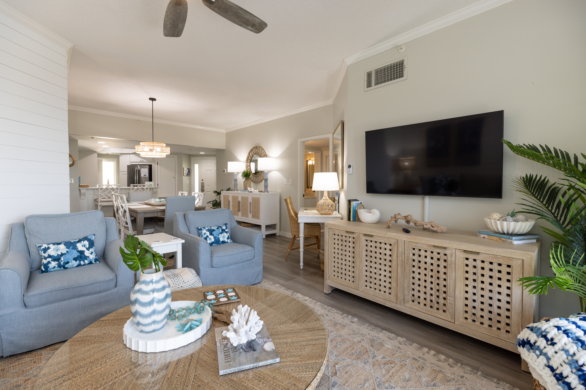 407 Barrington Arms | Photo 5