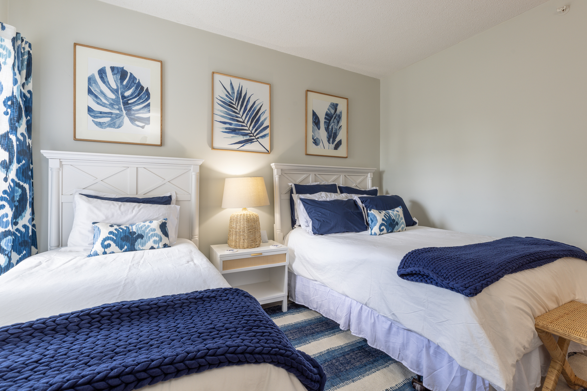 407 Barrington Arms | Photo 22