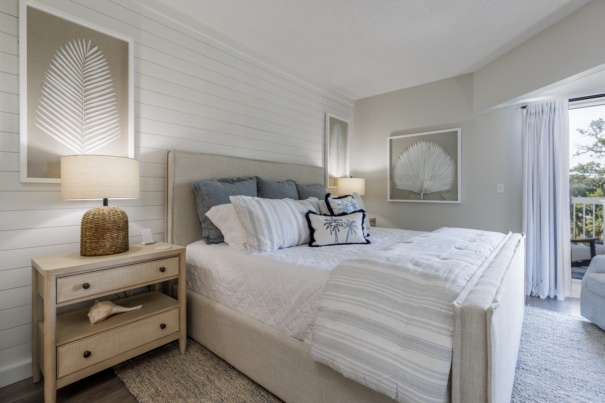 407 Barrington Arms | Photo 14