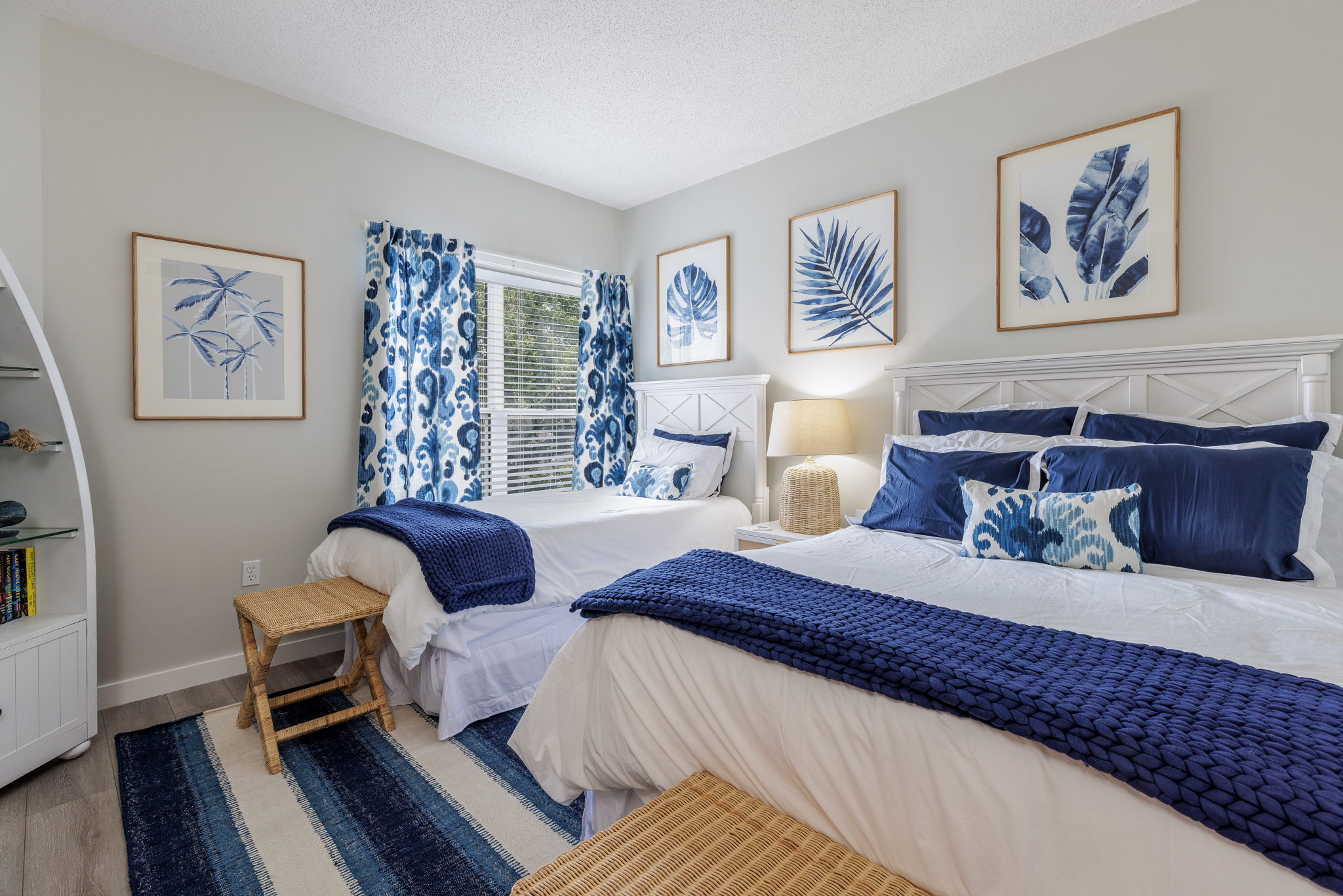 407 Barrington Arms | Photo 21