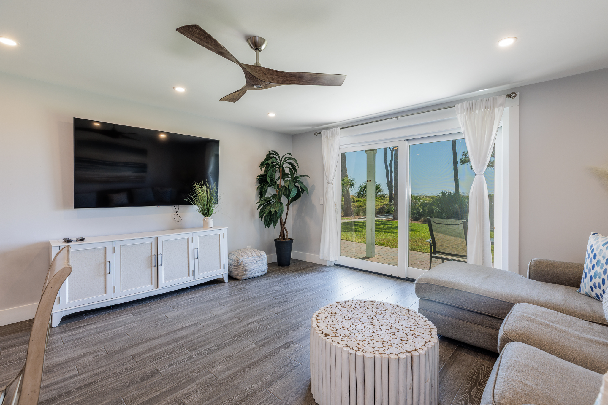 43 Ocean Club | Photo 3