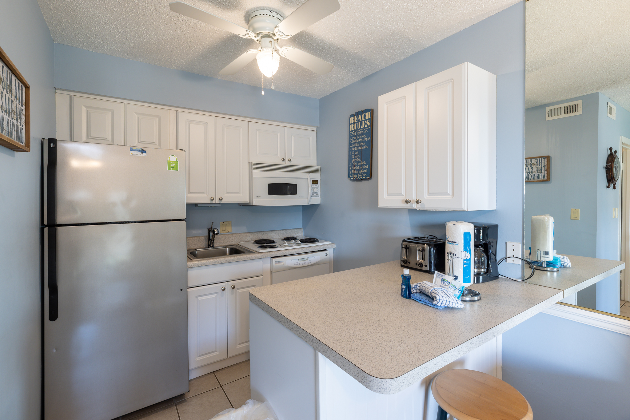 219 Breakers | Photo 7