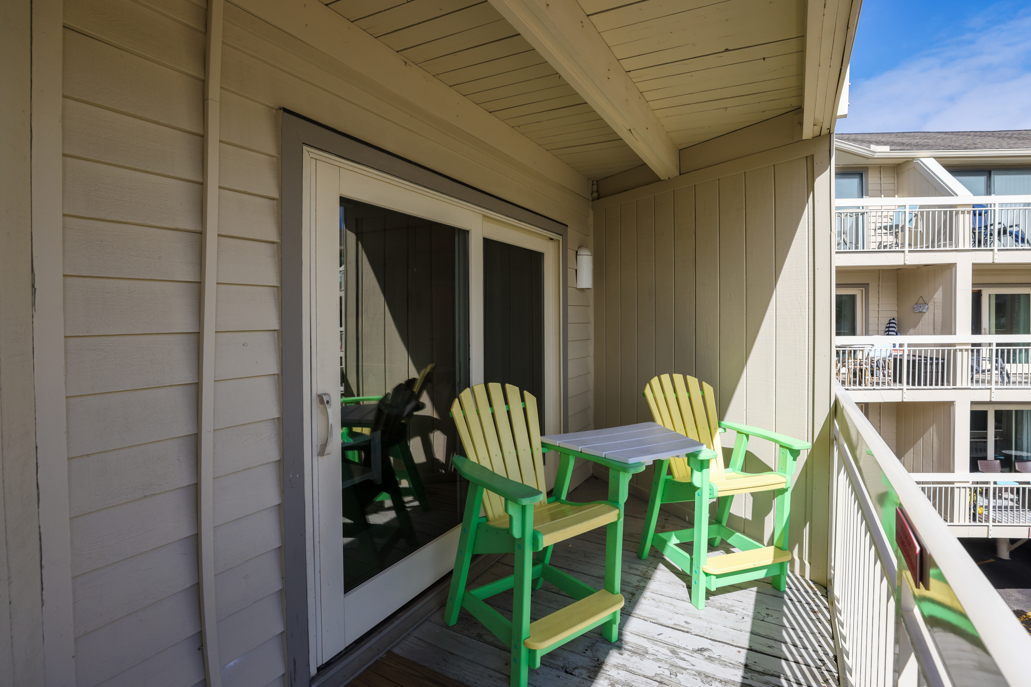 219 Breakers | Photo 14