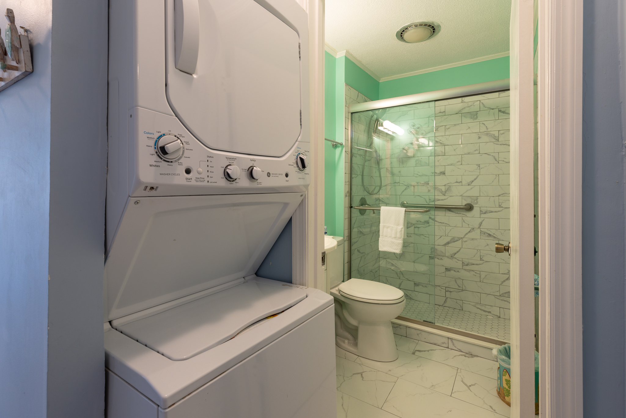 320 Breakers | Photo 8