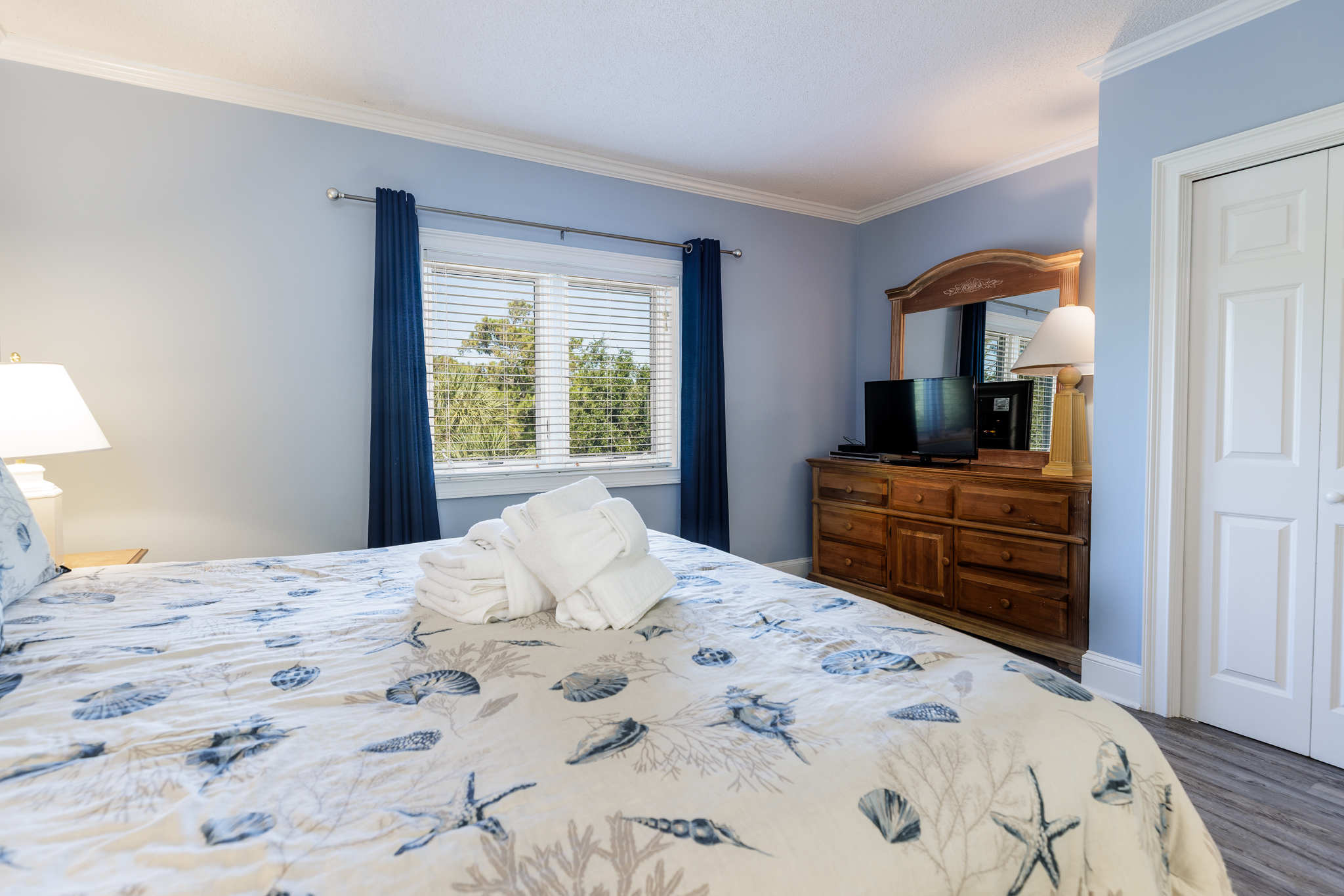 339 Shorewood Villas | Photo 16