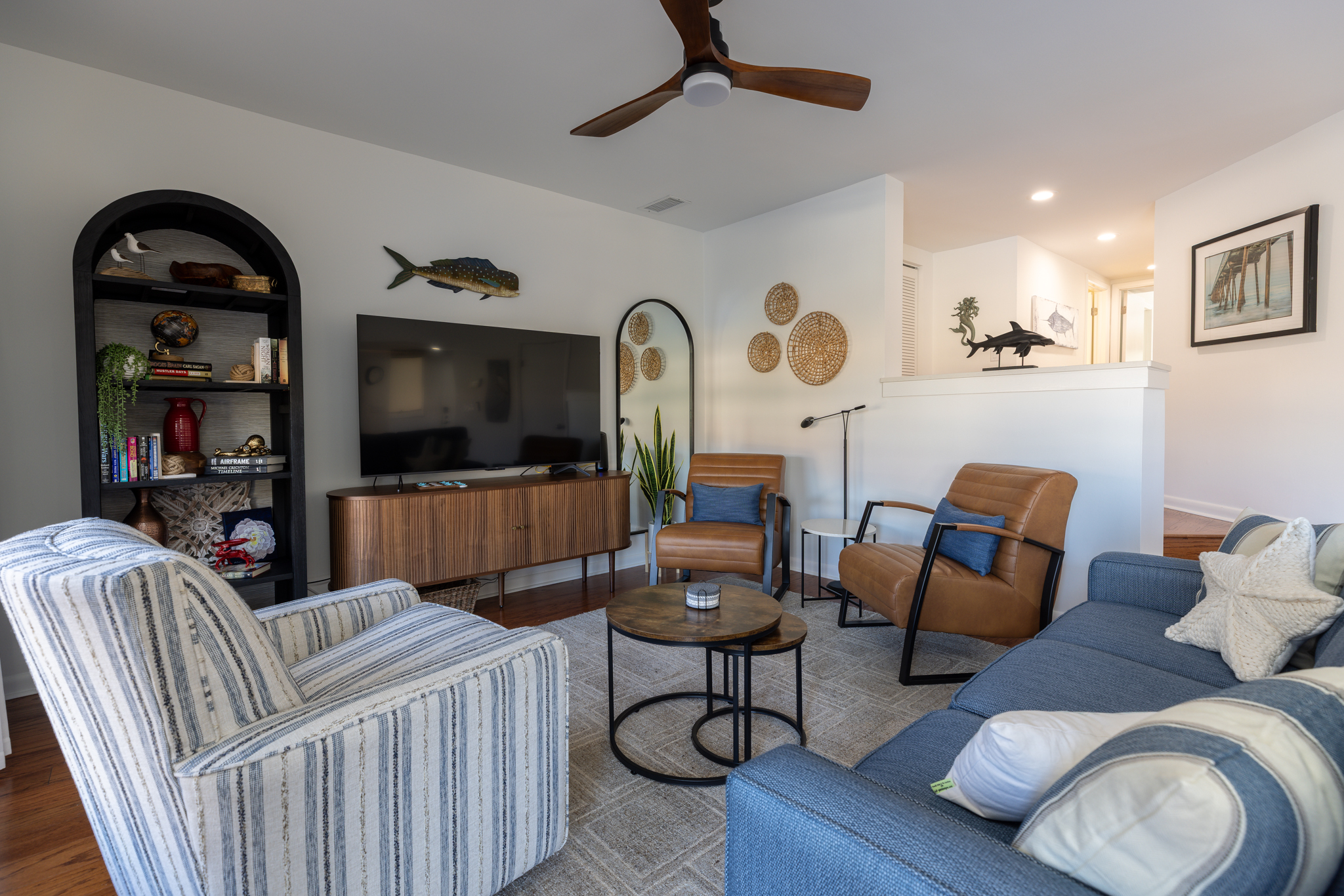 7447 Anchorage | Photo 3