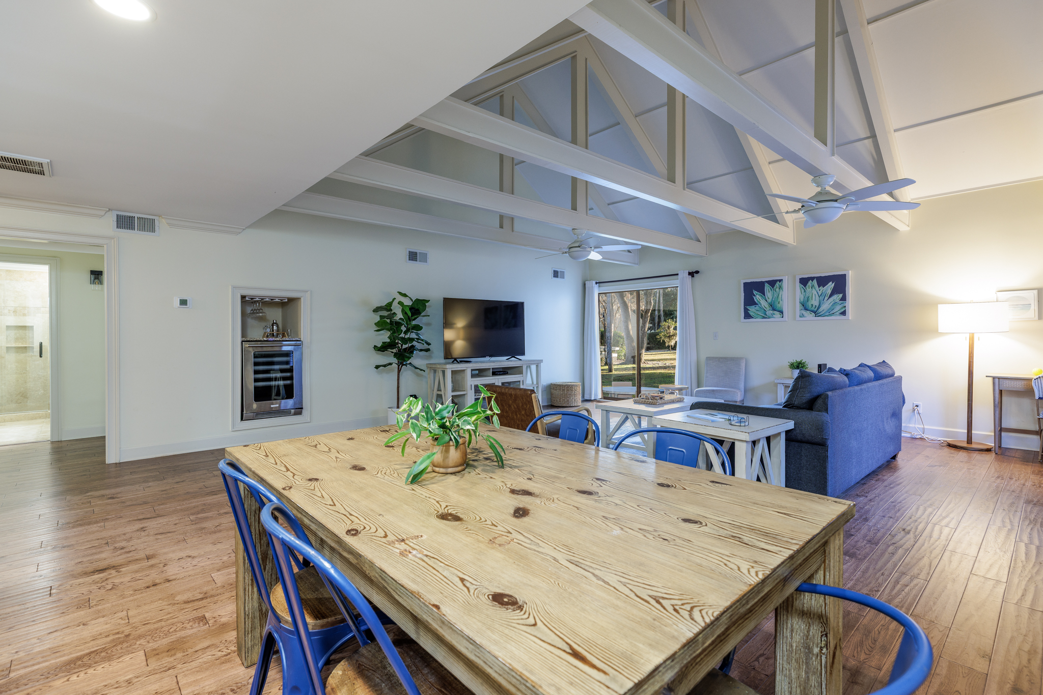 652 Queen's Grant | Photo 8