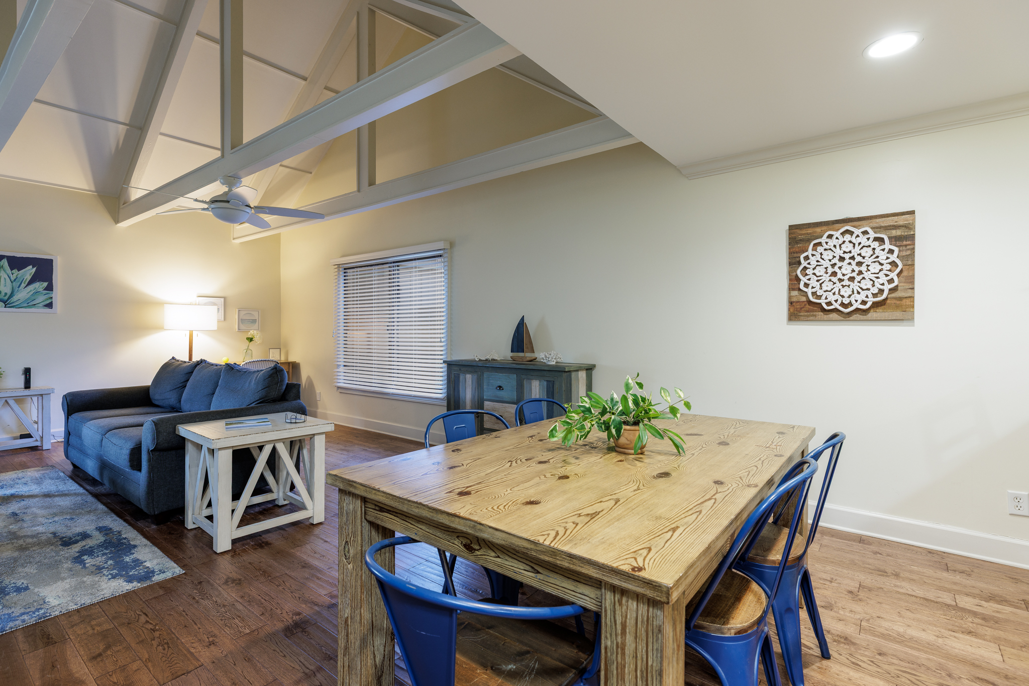 652 Queen's Grant | Photo 7