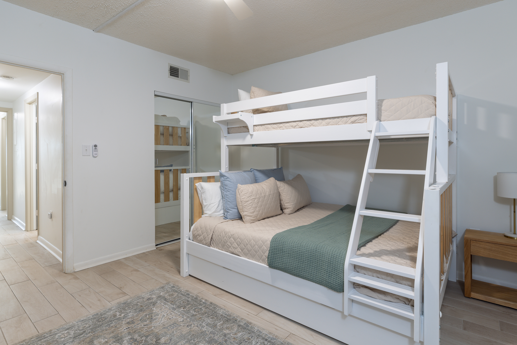 137 Shorewood | Photo 31