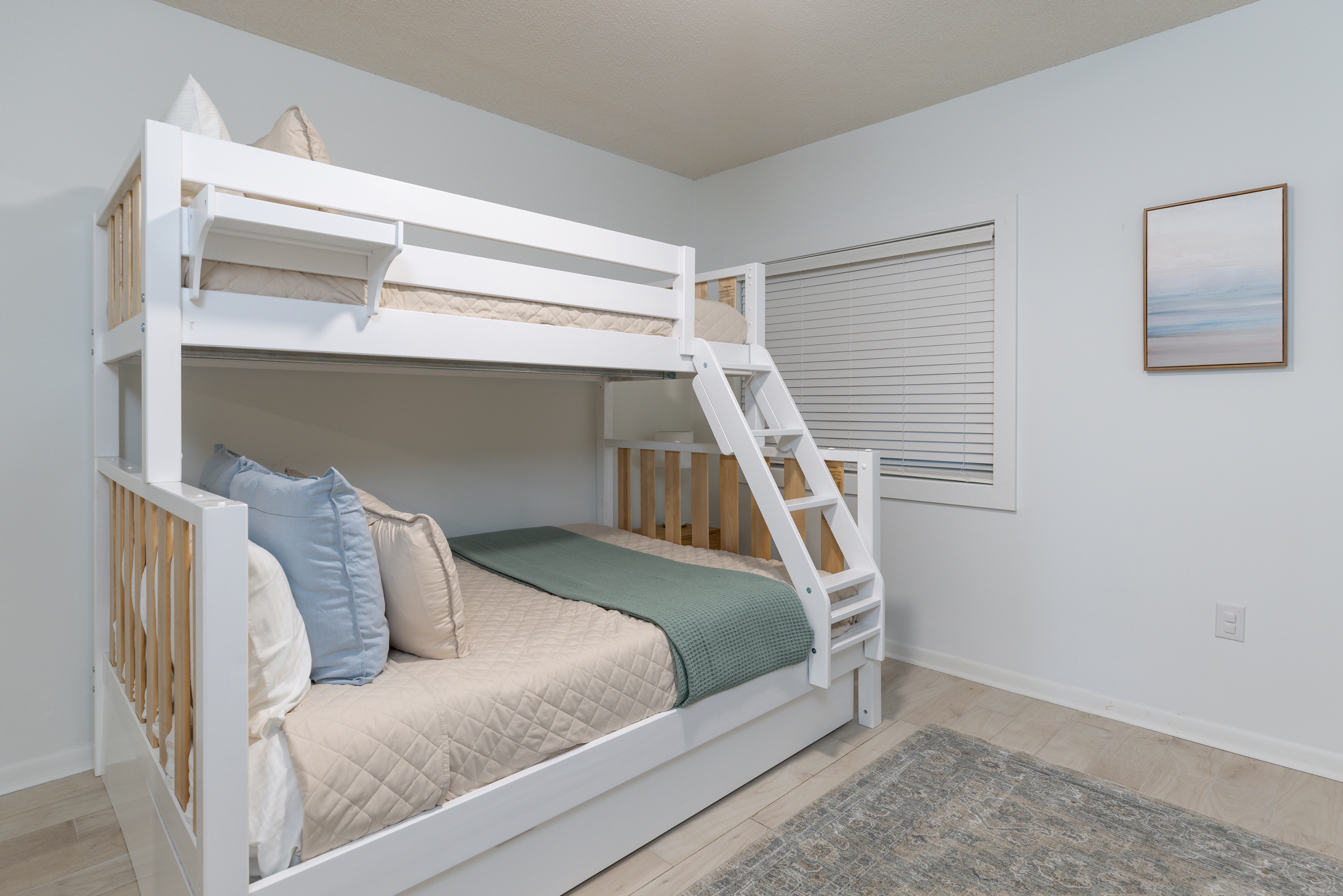 137 Shorewood | Photo 33