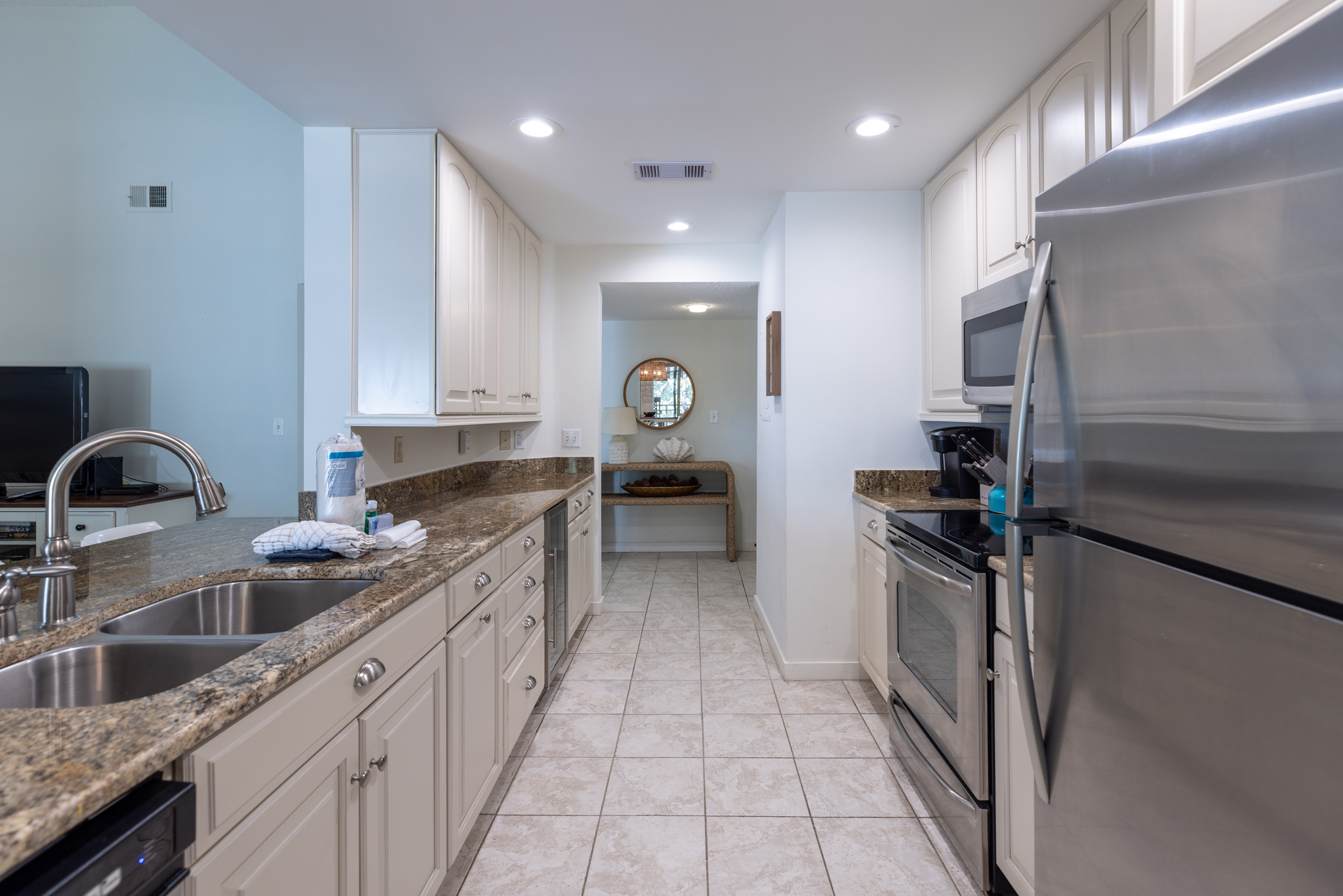 1690 Bluff Villas | Photo 9