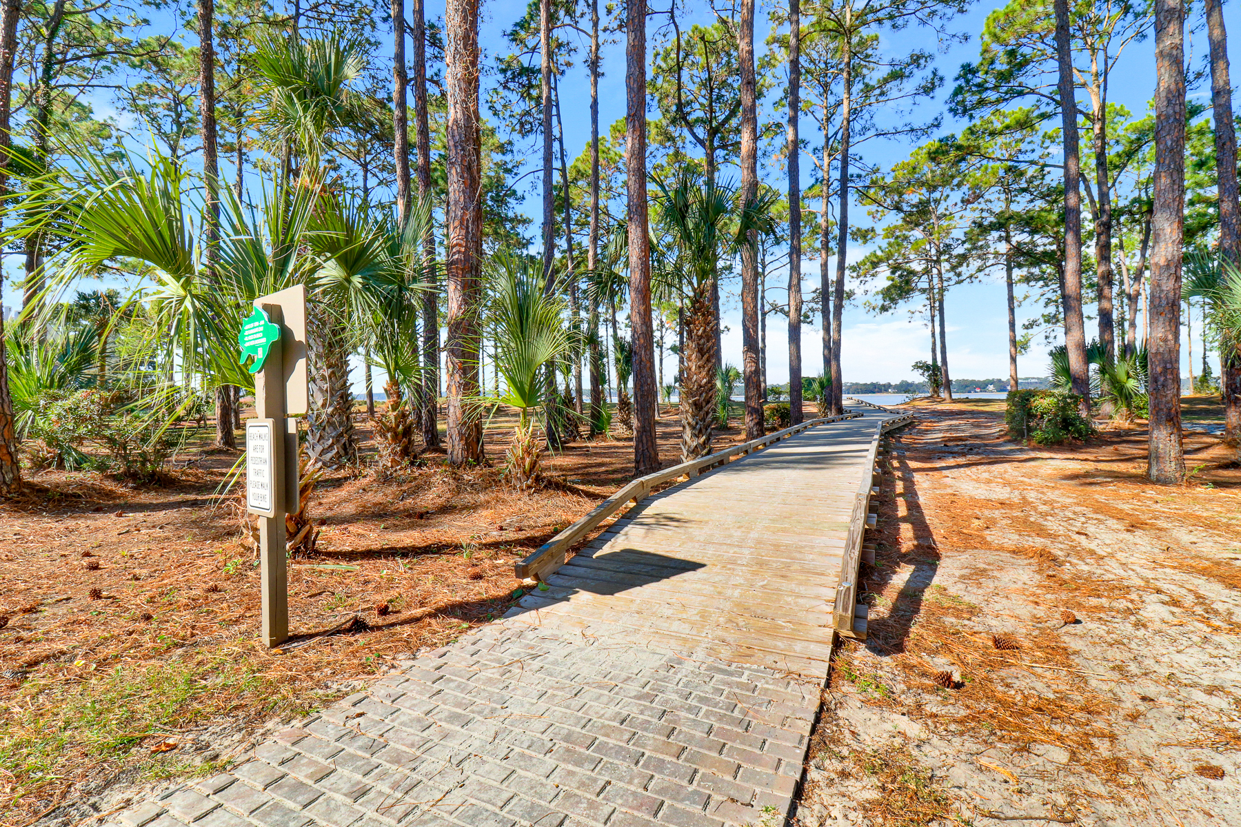 1690 Bluff Villas | Photo 29