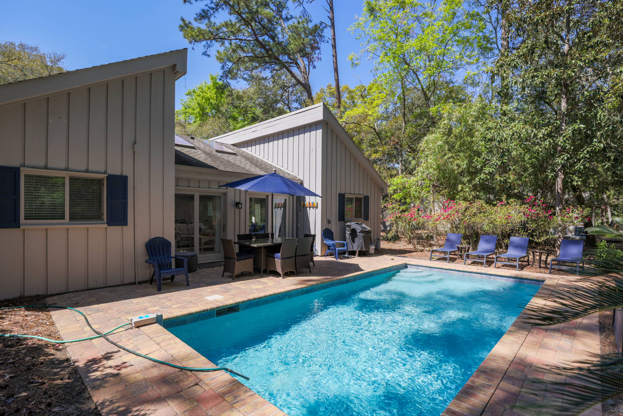 10 Lawton Road | Photo 28